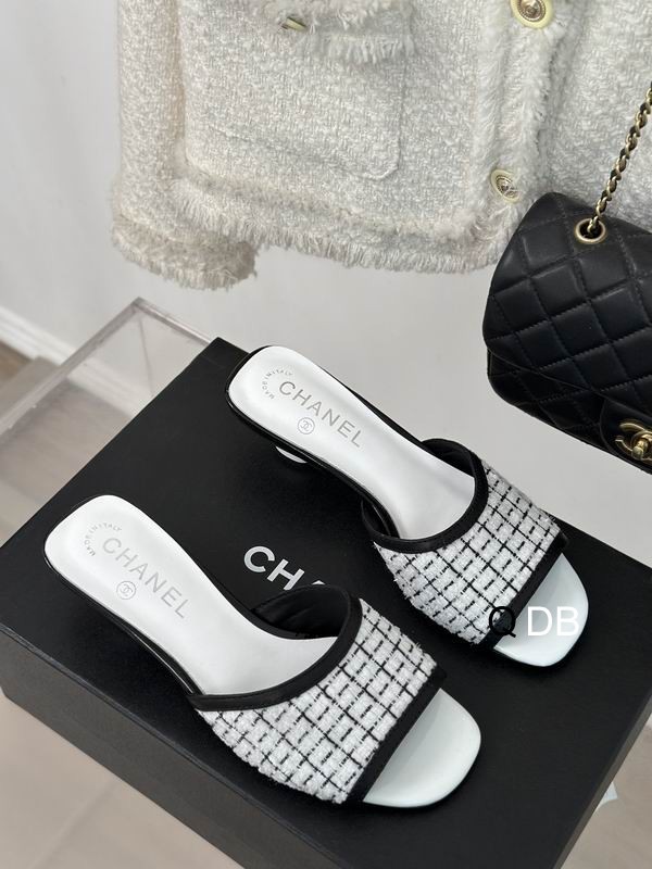 Chanel Women's Slippers 30